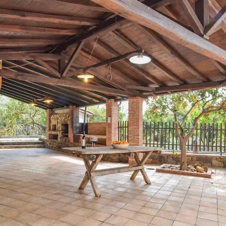 Les Barriques Апартаменты *